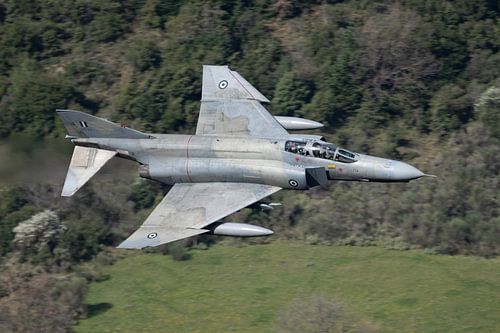 Low-flying Greek F-4 Phantom