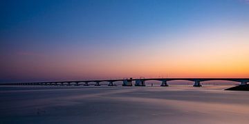 Seesandbrücke bei Sonnenuntergang von Arthur Scheltes