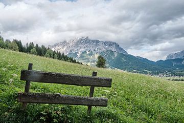 Blik op de Zugspitze van Geert van Atteveld