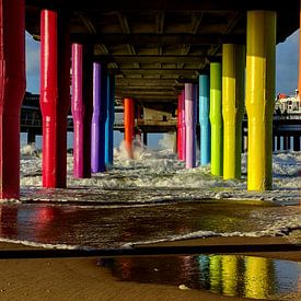 Stormachtige pier van Scheveningen by Stefan van Dongen