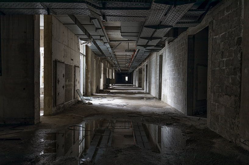 Abandoned hospital - Zagreb (Croatia) by Marcel Kerdijk