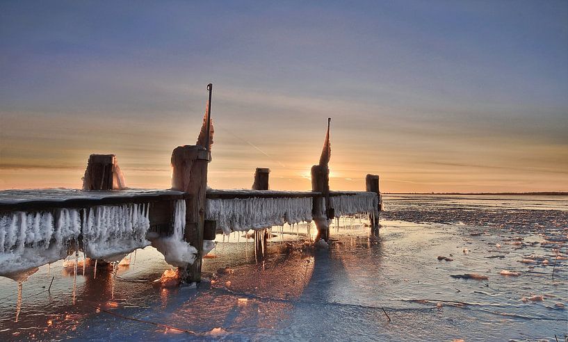 Scaffolding under winter conditions by John Leeninga