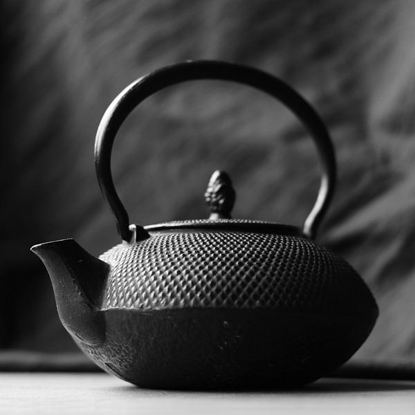 Die schwarze Teekanne, monochrom von Imladris Images