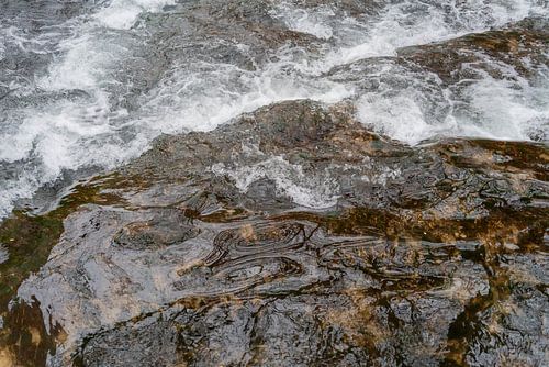Eaux courantes peu profondes