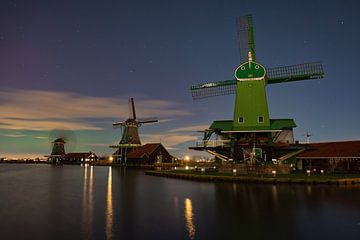 Zaanse Schans molens in de nacht met Noorderlicht van iPics Photography