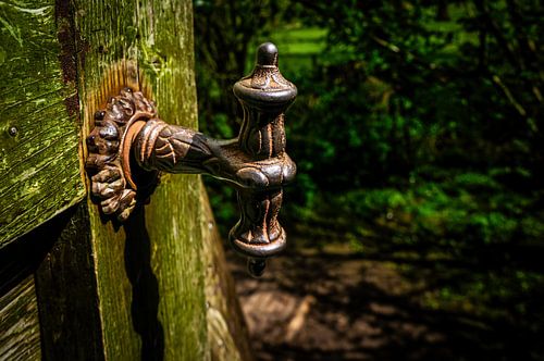 Oude deur naar de toekomst