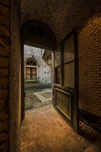 Come inside