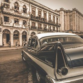 Amerikanischer Oldtimer in Havanna Kuba 2 von Emily Van Den Broucke