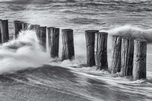 Golfbrekers op het strand van Burgh-Haamstede-2