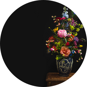 Bloemen in vaas, flowers in a vase. van Corrine Ponsen