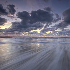 Dynamiek aan zee van Art Wittingen