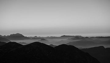 Mist in het Alpendal van Kaj Hendriks