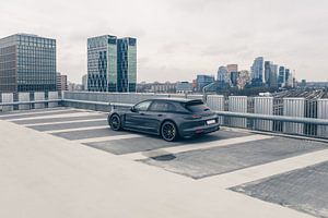 Porsche Panamera 4S in Amsterdam
