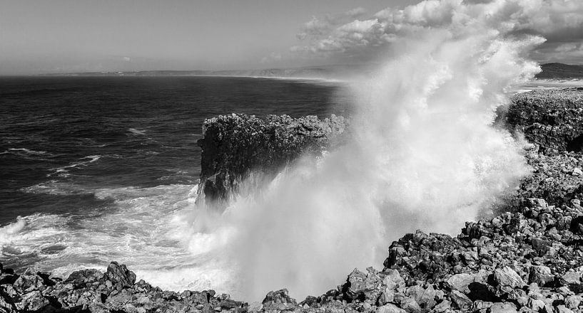 Incoming wave, Portugal von Chris van Kan