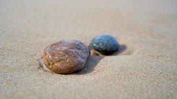 Stenen op het strand van de Oostzee van Heiko Kueverling