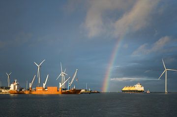 Eemshaven regenboog schepen van Jan Georg Meijer