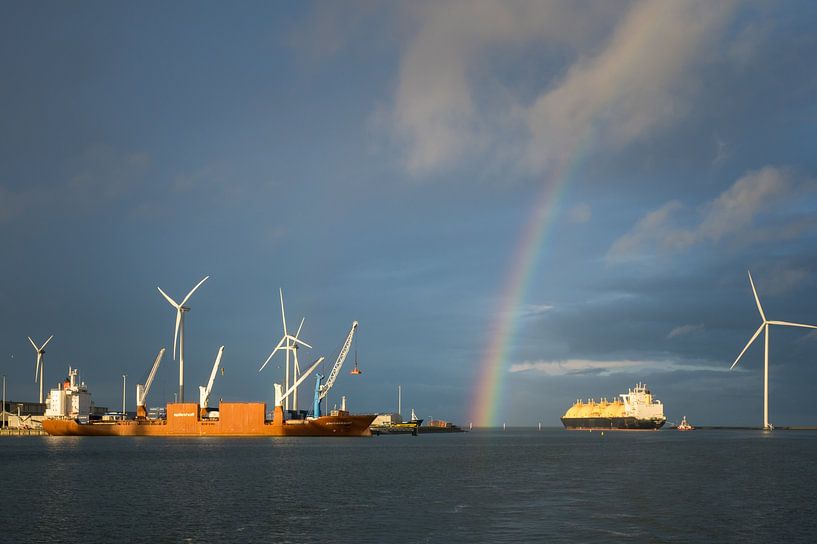 Eemshaven regenboog schepen van Jan Georg Meijer