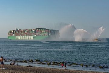 First visit Containerschip Ever Alot van Evergreen. van Jaap van den Berg