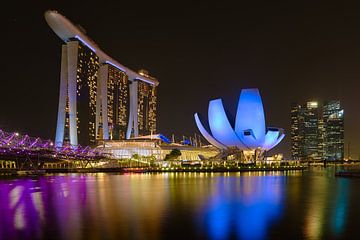 Singapore Marina Bay Sands in de nacht van Keith Wilson Photography