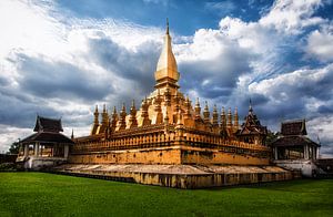 Pha That Luang, Vientiane, Laos von Giovanni della Primavera