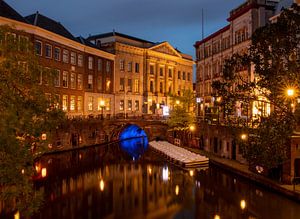 Utrecht Oudegracht in de avond