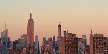NYC Skyline - Empire State Building (USA) by Marcel Kerdijk