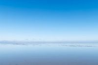Spiegelblau auf dem Wattenmeer