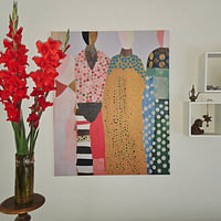 Klantfoto: Sisterhood, kleurrijke collage (gezien bij vtwonen) van Carla Van Iersel, op canvas