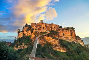 Civita di Bagnoregio, Blick bei Sonnenuntergang.