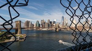 Blick auf die Brooklyn Bridge und Süd Manhattan van Kurt Krause