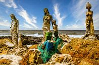 Skulpturen Nixen an der Küste von Punta del Este in Uruguay von Dieter Walther Miniaturansicht