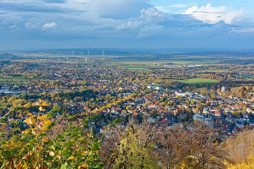 Uitzicht op Bad Harzburg vanaf de Burgberg II van Gisela Scheffbuch