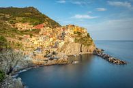 Avondzon in Manarola, Cinque Terre van Michael Valjak thumbnail