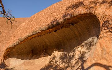 Uluru van Pieter van der Zweep