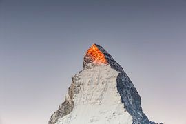 Incandescence des Alpes pendant le lever du soleil en hiver au Cervin valaisan sur Martin Steiner