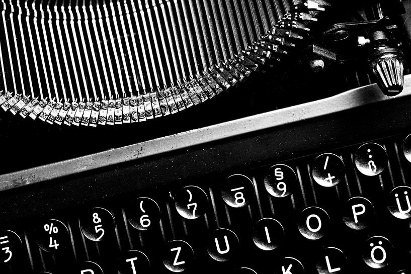 Typewriter van Falko Follert