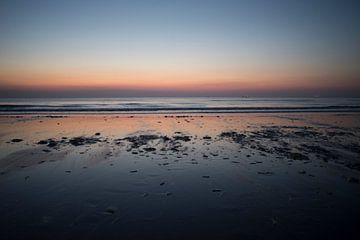 Zonsondergang aan de kust van Scheveningen van Jolien Kramer