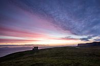 Sonnenuntergang am Neist point Schottland von Peter Haastrecht, van Miniaturansicht