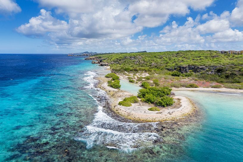 Lagoon with mangrove at Jan Thiel - Drone recording by Keesnan Dogger Fotografie