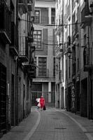 Frau in Rot