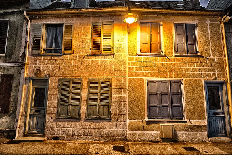 Franse huizen bij nacht van Jo Beerens