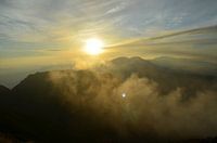 Lever de soleil sur le volcan