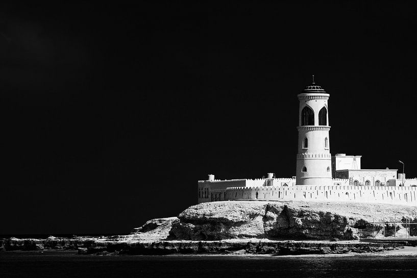 Leuchtturm im Hafen von Sur, Oman von Yvonne Smits