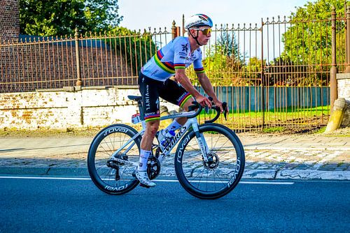Remco Evenepoel zum ersten Mal in seinem neuen Trikot.