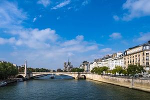 Blick über die Seine in Paris, Frankreich
