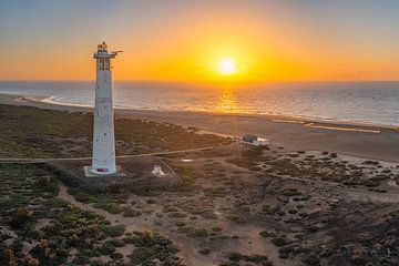Leuchtturm bei Sonnenaufgang von Markus Lange