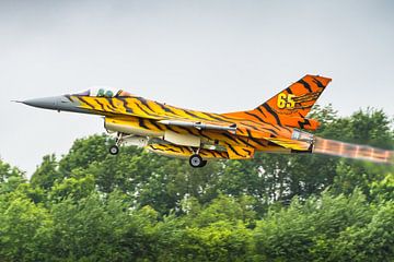 Tiger F-16 Kampfflugzeug von KC Photography