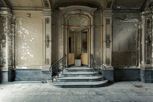 Trap ingang van een villa