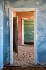 Kolmanskop ghost town in Namibia by Yvonne van Os