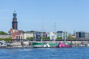 Elbe mit Michel und Rickmer Rickmers, Hamburg